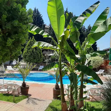 ホテル Copacabana ラヴダ