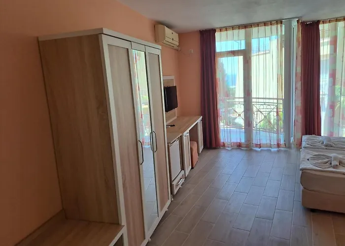 Отель Copacabana 2*